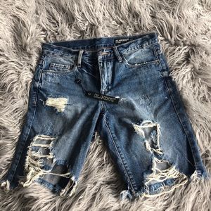BLANK NYC distressed boy shorts (style)
